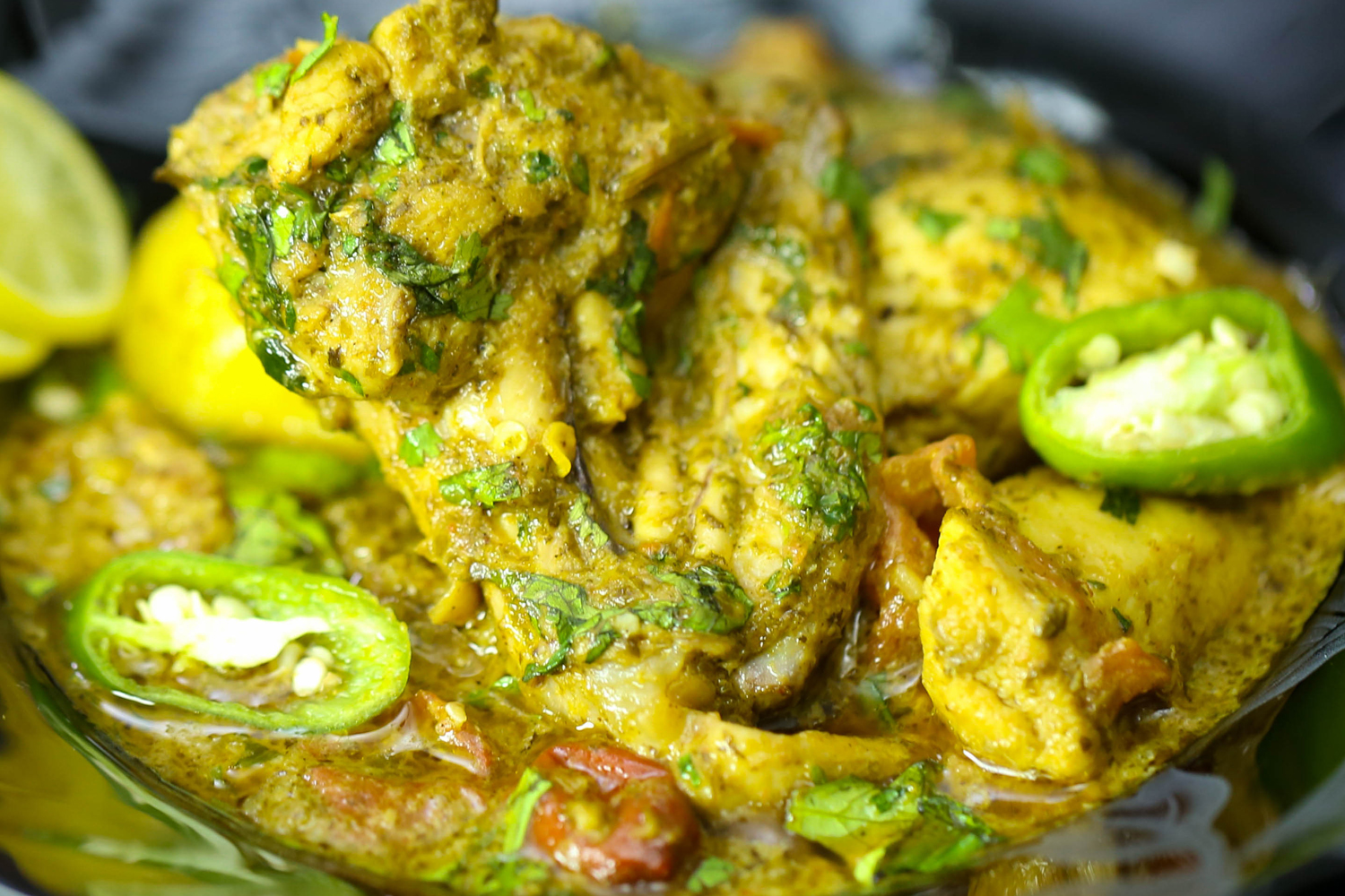 Hara Masala Aloo Chicken