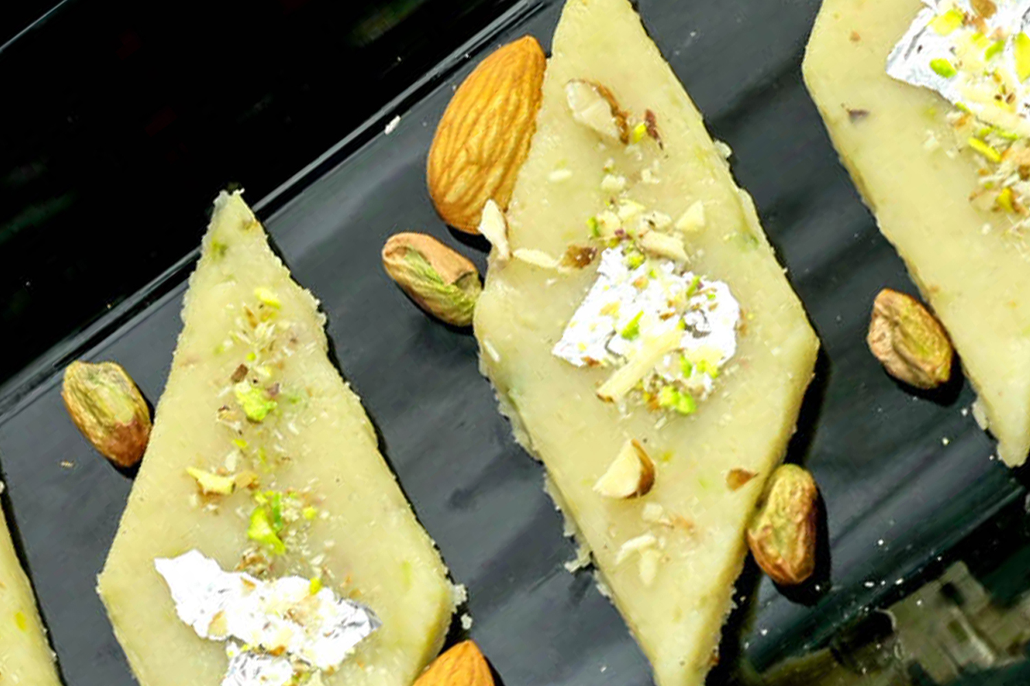 Maash Ki Daal Ka Halwa